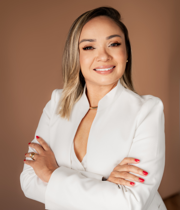 Dra. Nara Miranda
